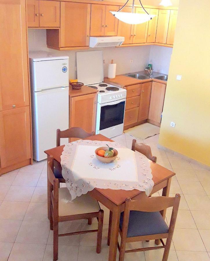 Para Thin Alos Apartment Vathy  Exterior photo